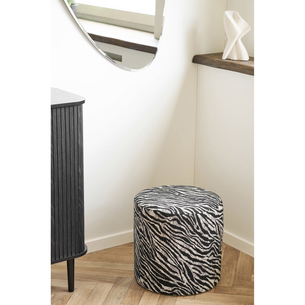 Kimberley Pouf - Black / White