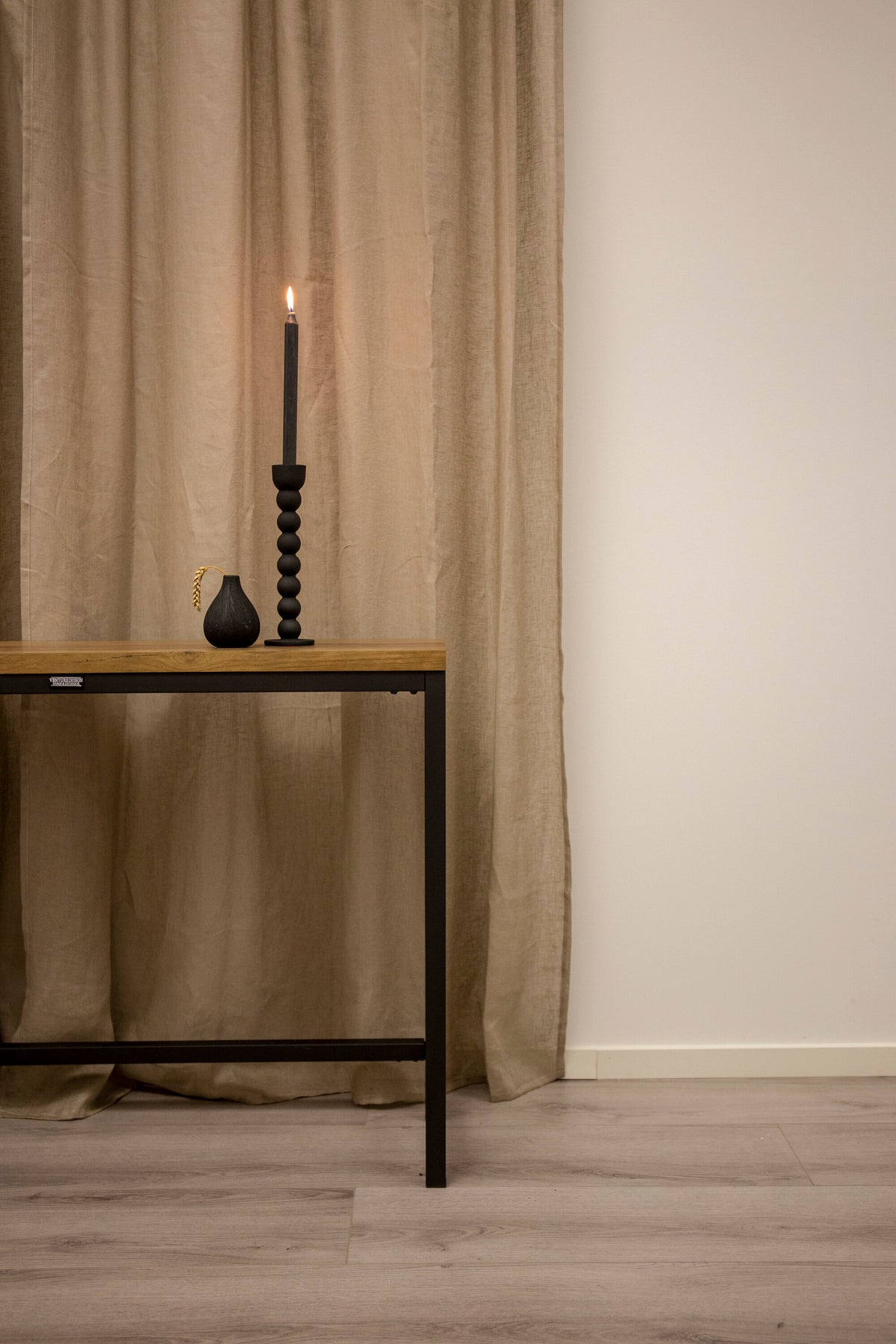 Rise Table – Black