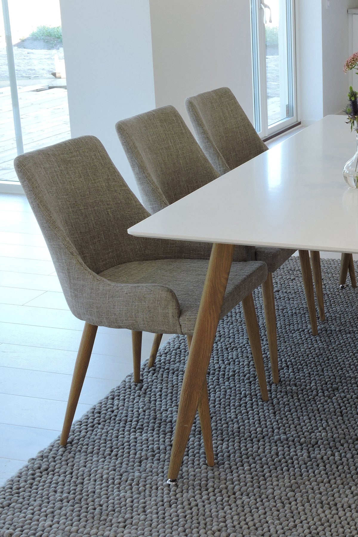 Polar Dining Table with Plaza Chairs