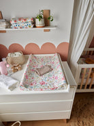 Saga Wall shelf, White color - Scandinavian Stories by Marton