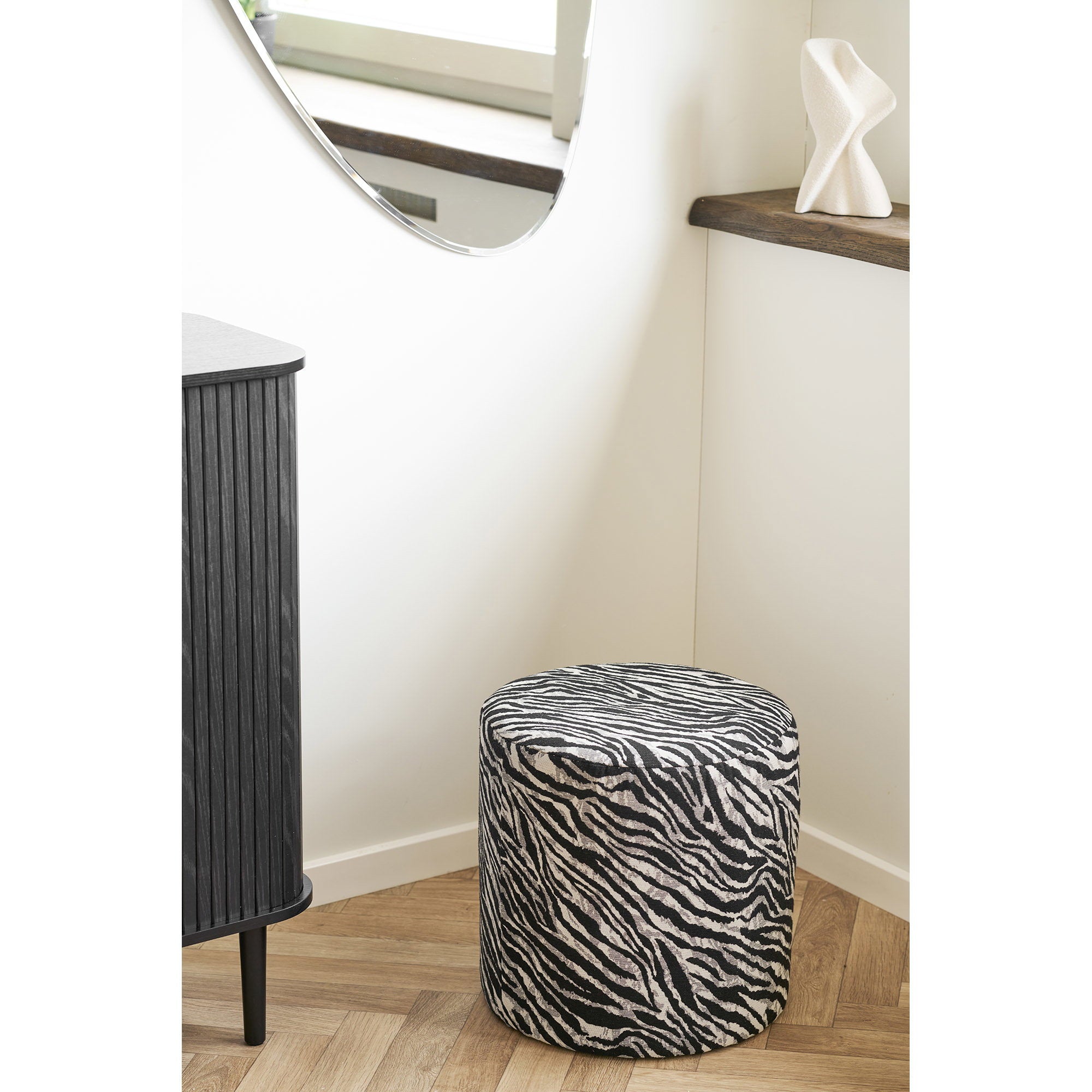 Kimberley Pouf - Black / White