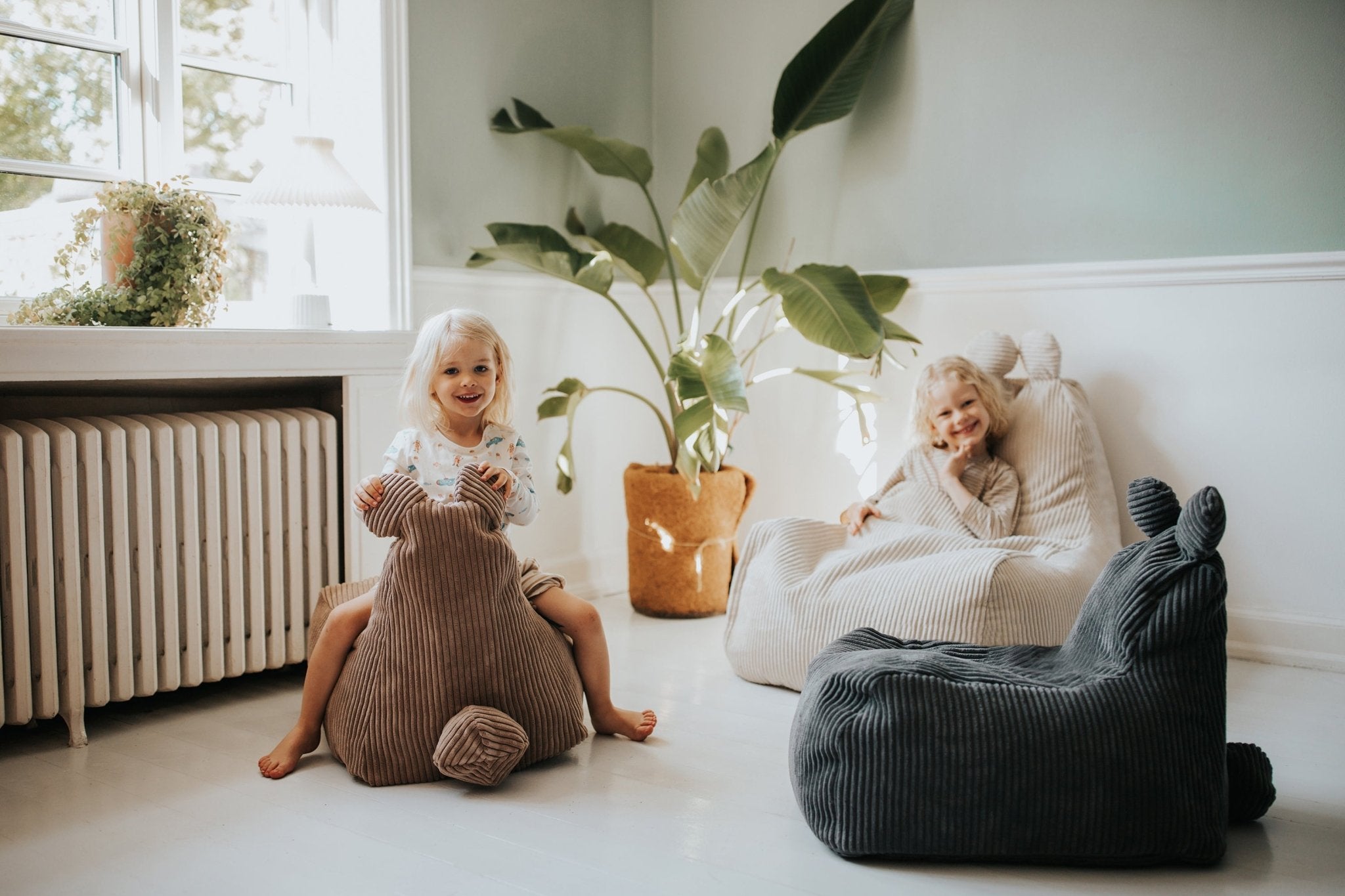 TEDDY S Bean Bag, Corduroy Dark Grey - Scandinavian Stories by Marton